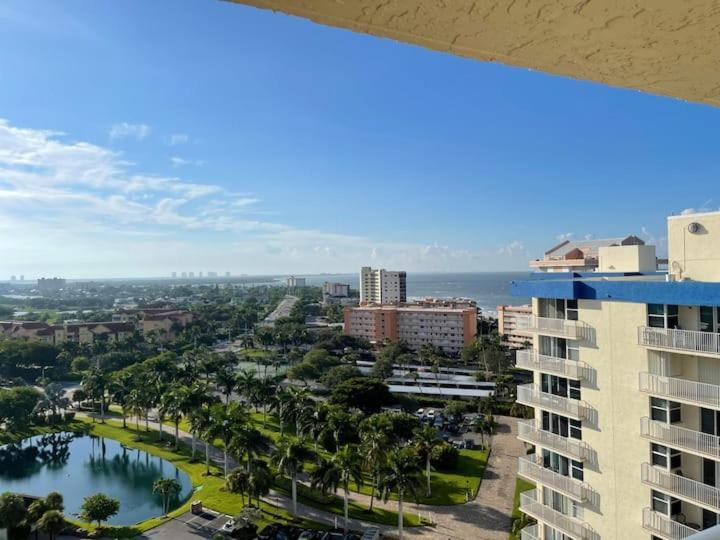 Beautiful Penthouse Condo Fort Myers Beach Exterior photo